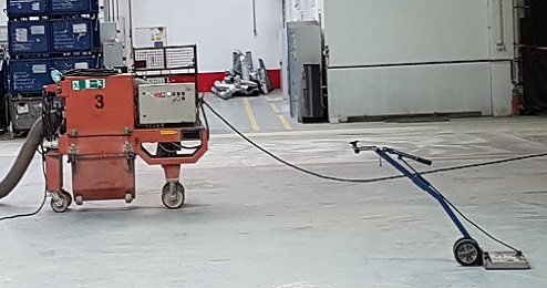 1. Epoxidové podlahy krok za krokem: Základní mechanická příprava podkladu 