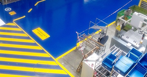 4. Epoxidové podlahy krok za krokem: Finální EP nátěr – SADURIT Z1