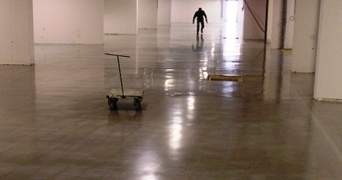 2. Epoxidové podlahy krok za krokem: Penetrace podkladu